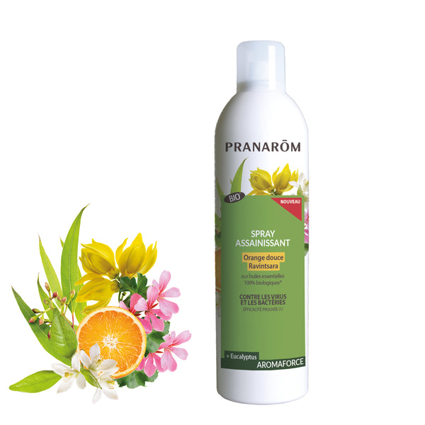 Spray assainissant Aromaforce de Pranarôm à l'orange douce et au ravintsara bio, contre les bactéries et les virus.