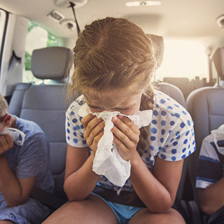 Huile essentielle mal des transports : solutions naturelles efficaces